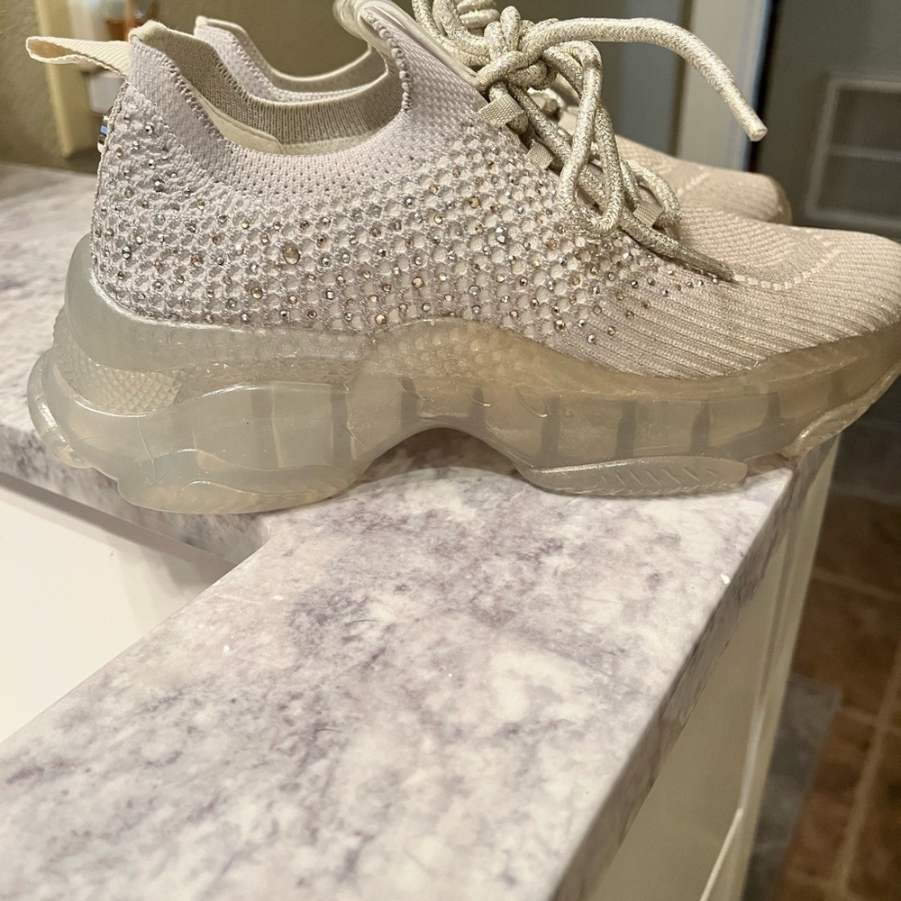 Steve Madden Cream Women's Sneakers - Picture 3 of 3